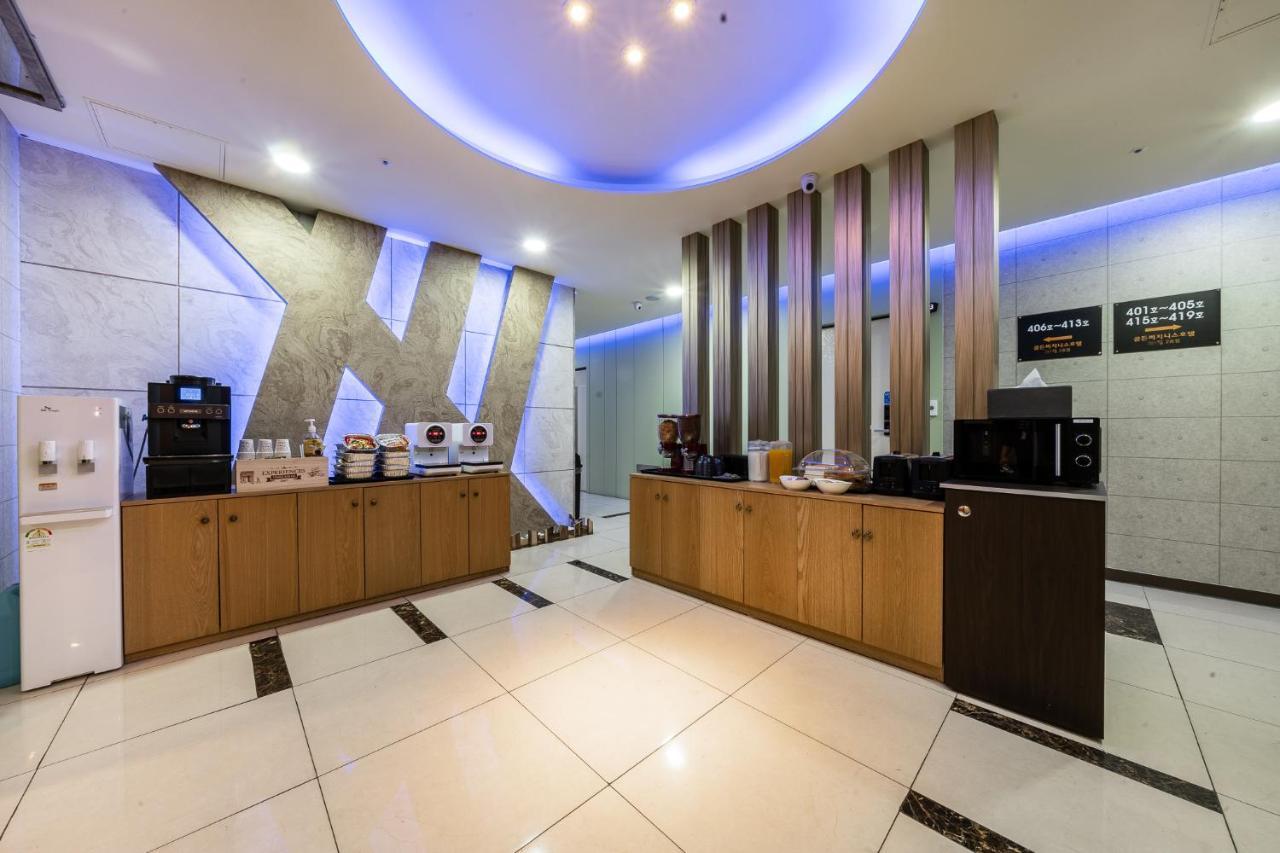 Golden Business Hotel Seosan Экстерьер фото