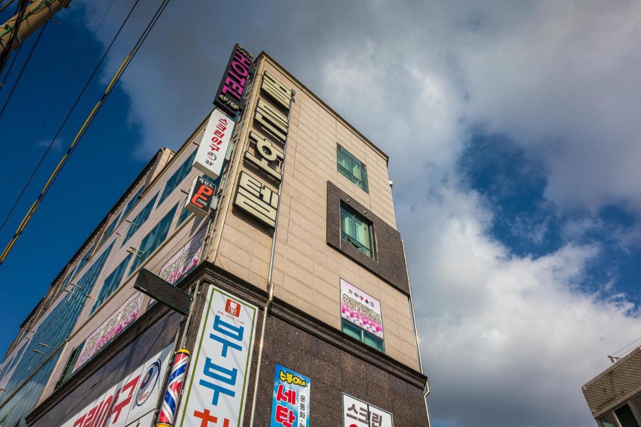 Golden Business Hotel Seosan Экстерьер фото