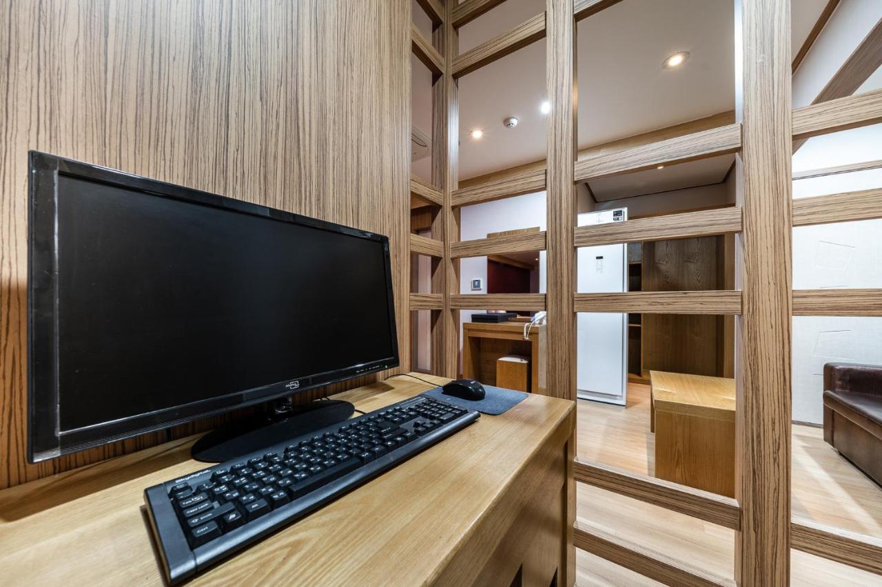 Golden Business Hotel Seosan Экстерьер фото