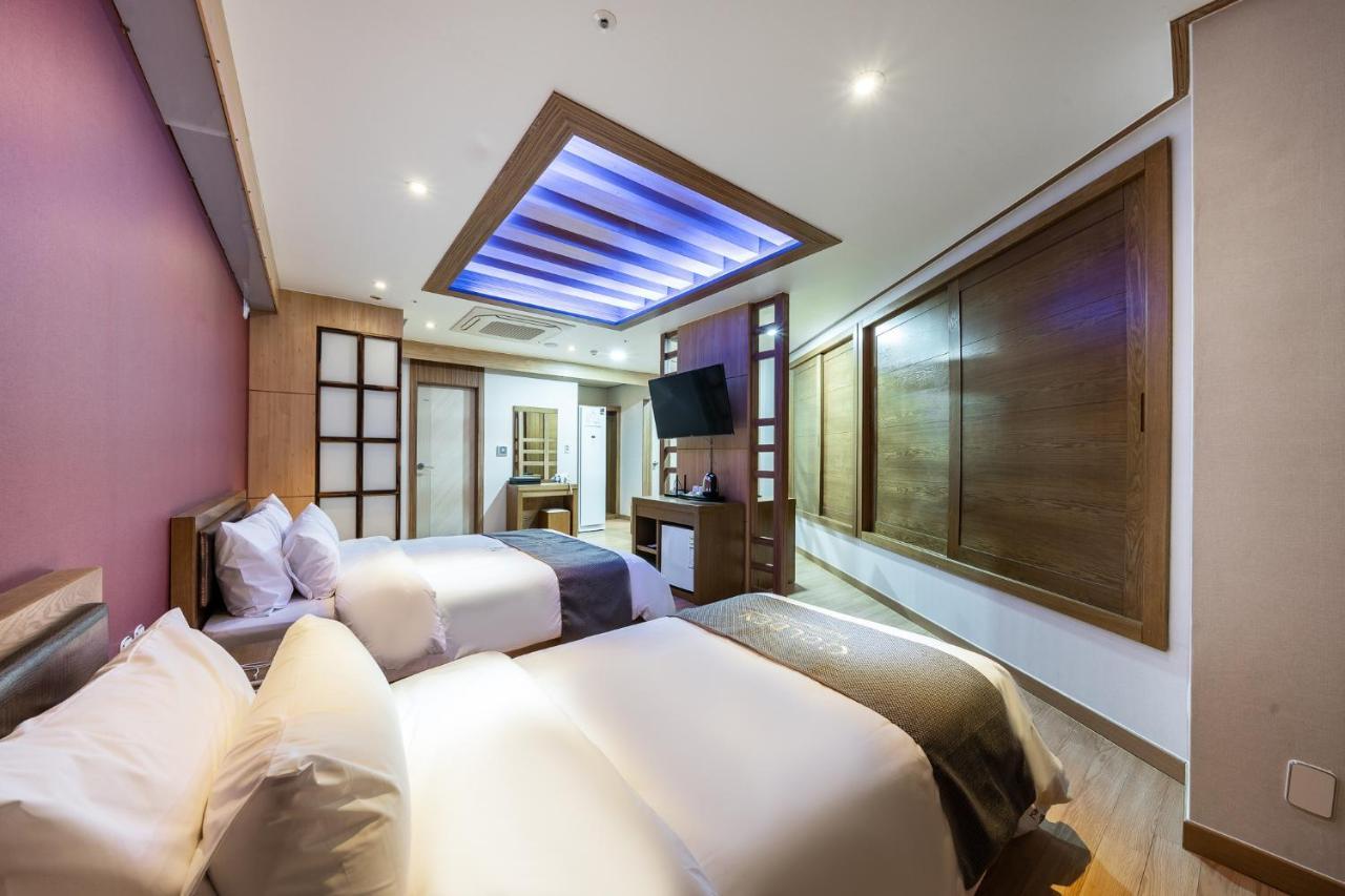 Golden Business Hotel Seosan Экстерьер фото